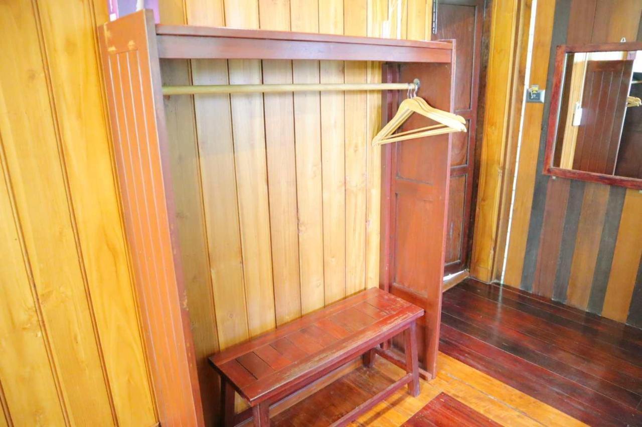 Srisanor Boutique Hotel Prachuap Khiri Khan Esterno foto