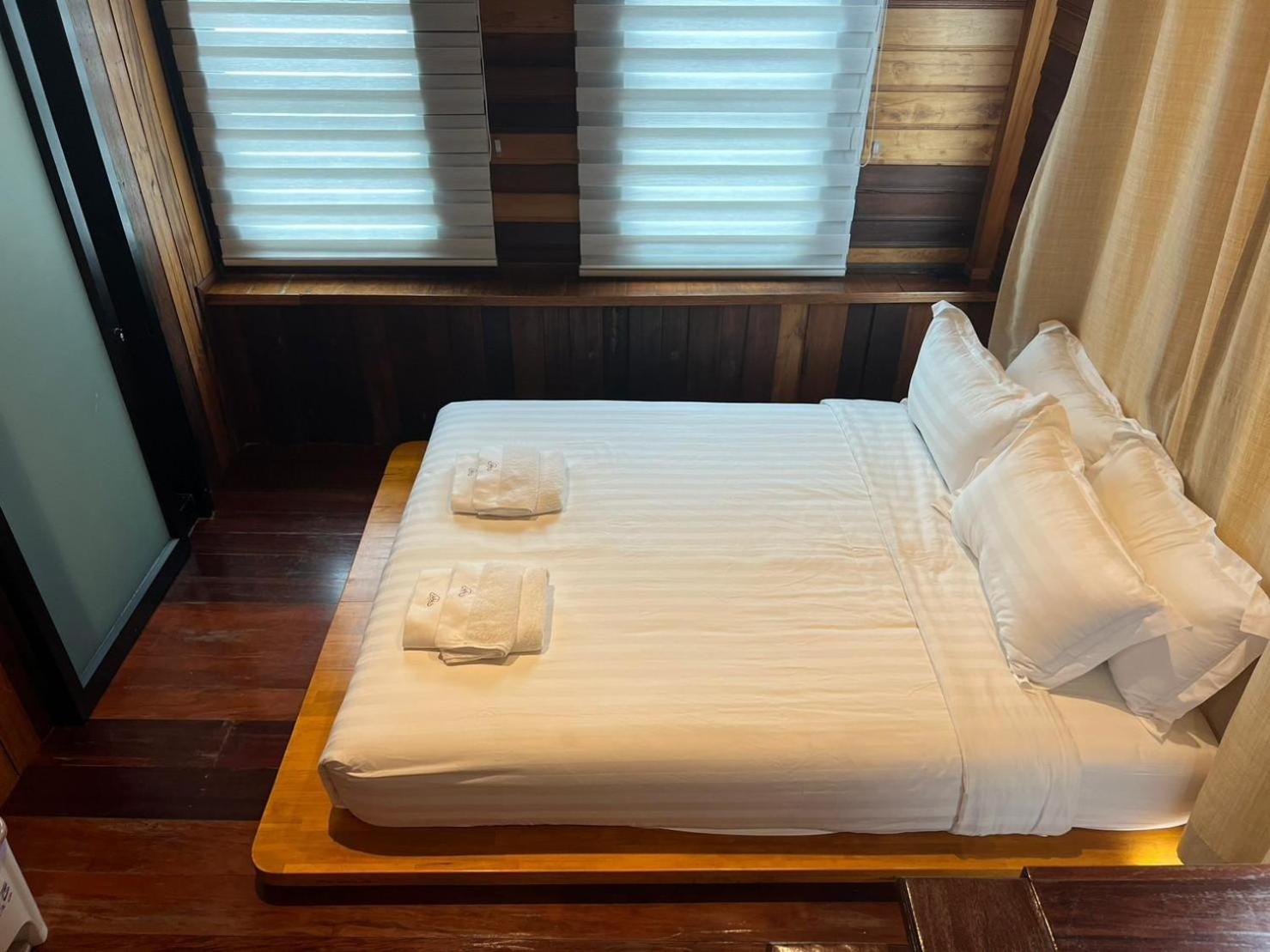 Srisanor Boutique Hotel Prachuap Khiri Khan Esterno foto
